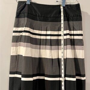 H&M Black, Gray & White Striped Pleated A-Line Skirt